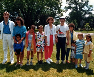  My brother and one sister with kidlets